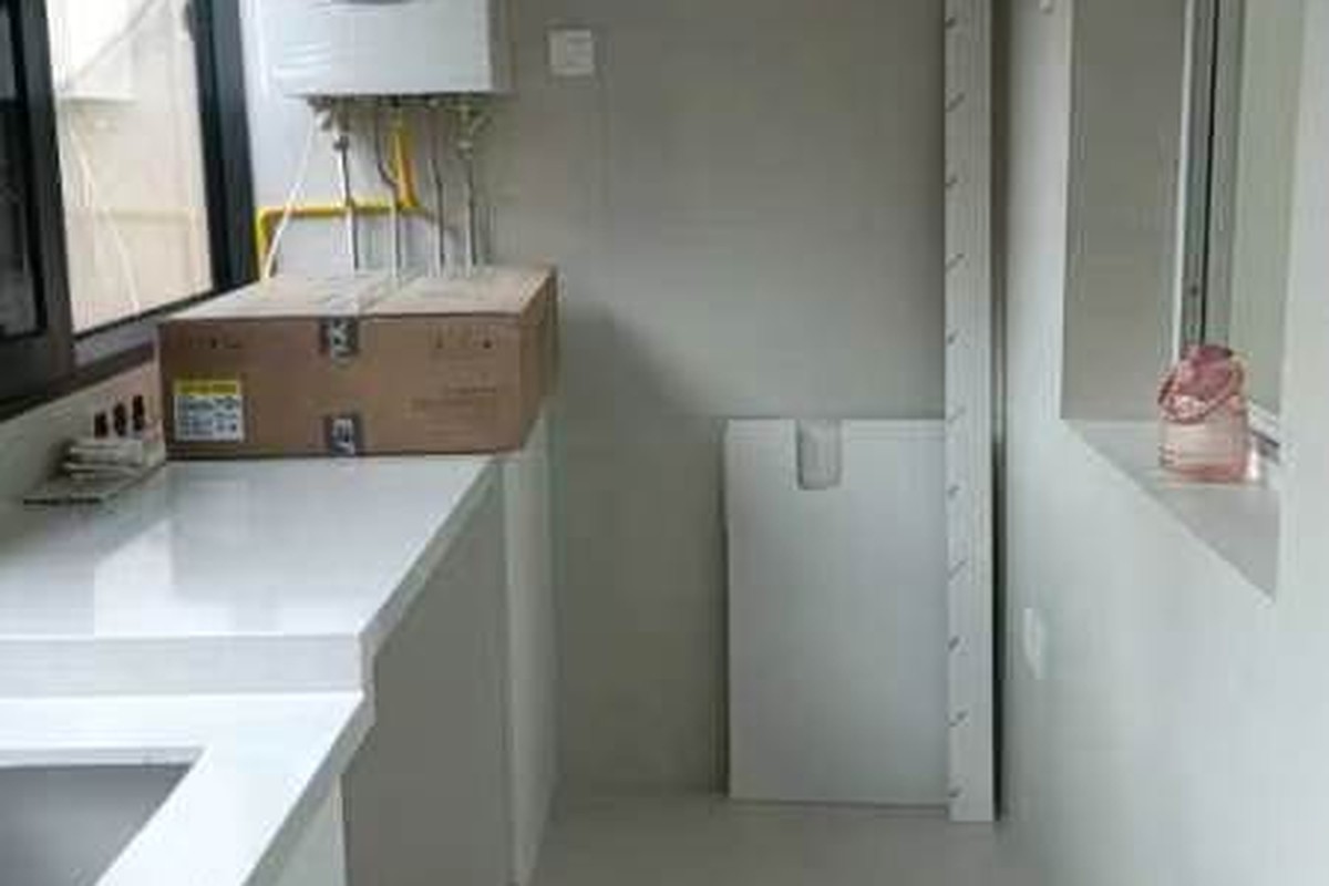 中铁一局家属院80㎡老房翻新后的浅色厨房